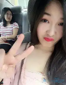  大姐,你都玩了四个多小时了,该回家煮饭了