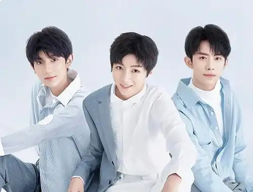  杨洋王楚然恋情彭小苒造型丑三小只不合体避嫌