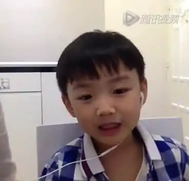  7岁小男孩唱一首套马杆,表情好丰富