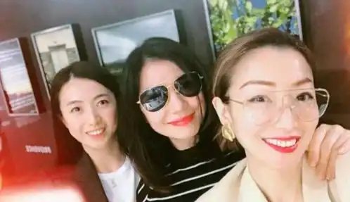  曾被父亲赶出家门,如今拿下百亿财产,父亲却还是穷困潦倒