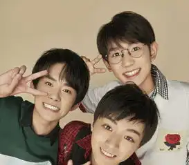  创造营2019何洛洛宣传照出现亮点,蹭tfboys热度
