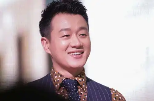  看看黄磊3个孩子,再看佟大为3个孩子,才懂明星的基因有多厉害