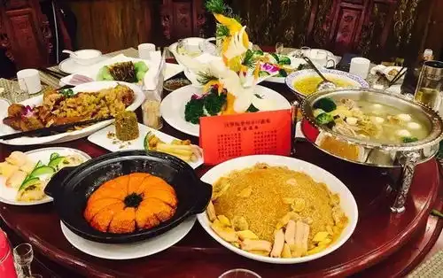  舌尖3开播,世界对芜湖美食的认识又达新高度,节后开工饭自然不能马虎