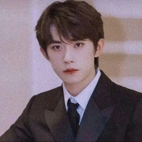  tfboys易烊千玺表情包头像壁纸