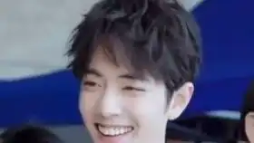  博君一肖cp同框,王一博吃醋的小表情太可爱了