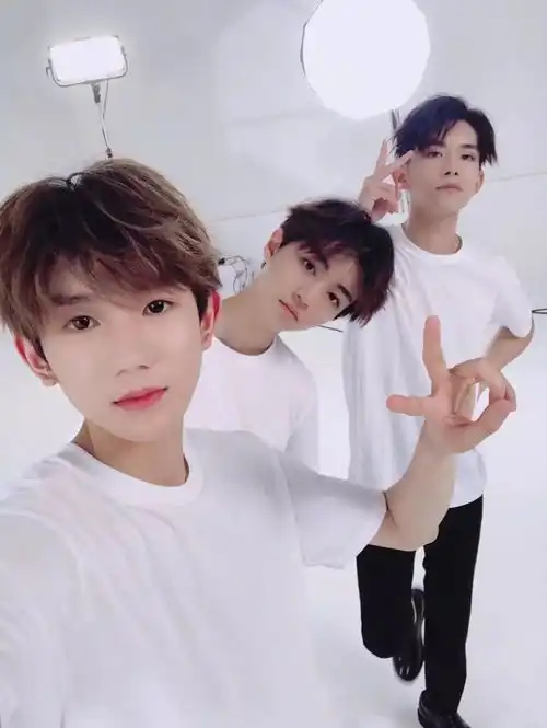  tfboys总算要拍mv了而且还是这首高逼格的歌