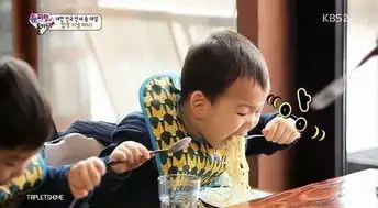  可爱的表情包男孩宋民国长大啦,你有没有用过他的表情包