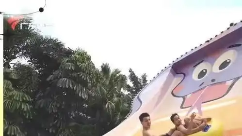  玩疯了全红婵游乐场上演水花炸开术经典表情包流出师哥全程陪同