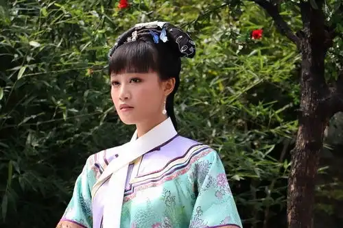  甄嬛传8位配角红过主演娘娘们蓝盈莹乘风破浪的姐姐高话题,谭松韵作品出圈