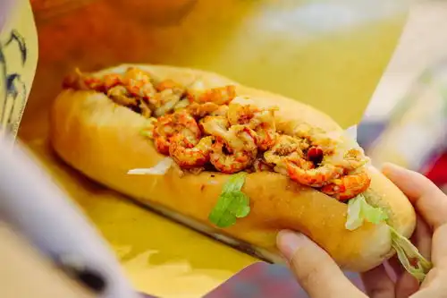  神秘美食饕餮圣地南门巷你还不知道快来天津大悦城吃遍天下小吃