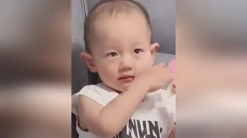 宝贝贴贴表情包宝宝
