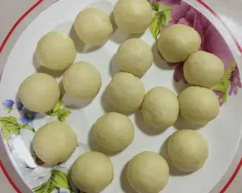  奶香小包,肚子饿了来几个,让你吃到满足