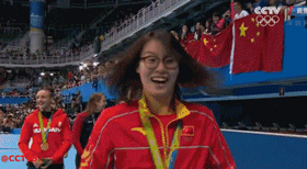  摸头杀这样的女子和男子,就喜欢又萌又猛的你们