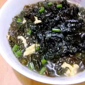  头水紫菜蛋花汤