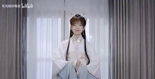  王冰冰汉服造型引争议,难道真的大部分女生不喜欢王冰冰男生不喜欢丁真