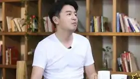  上海国际电影节雷佳音偶遇胡歌秒变表情包,姚晨凌潇肃罕见同框