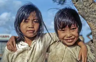  美国大兵拍70年代越南战火中的平静生活