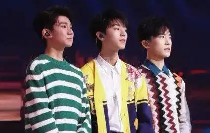  王俊凯和王源私下互动好有爱,tfboys果然没粉错