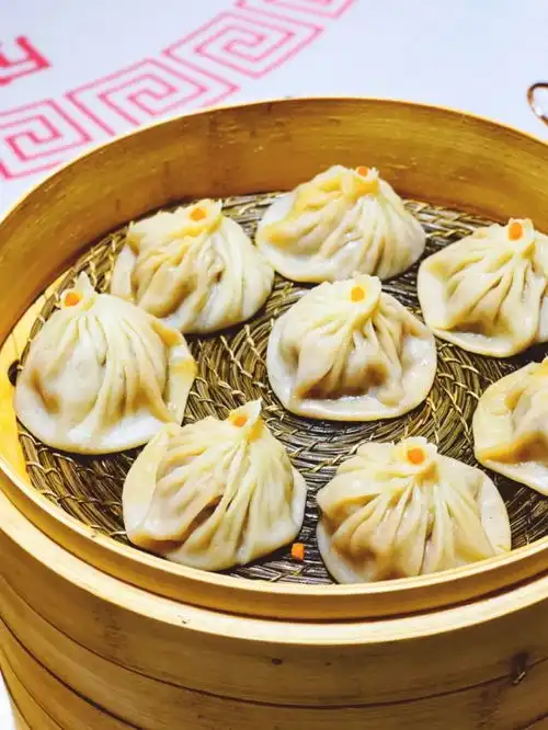  你吃过烤鸭包吗来成师傅汴京烤鸭,品尝千年美食的新姿态