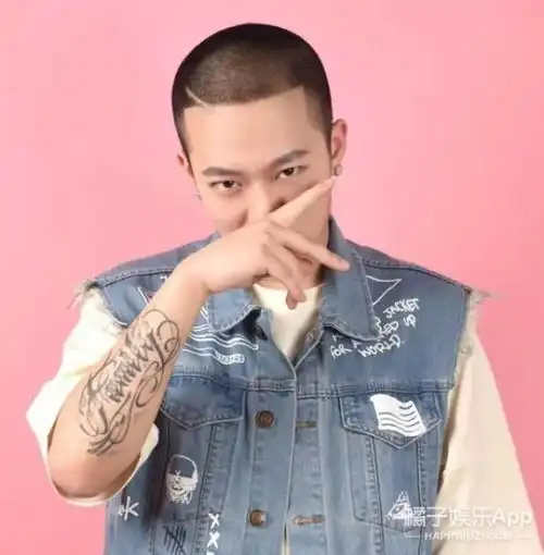  pgone锅盖头gai换过8次发型,有嘻哈选手之前长这样
