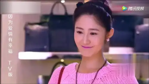  唐艺昕买限量包包被嚣张女瞧不起,结果唐艺昕的举动惊呆嚣张女