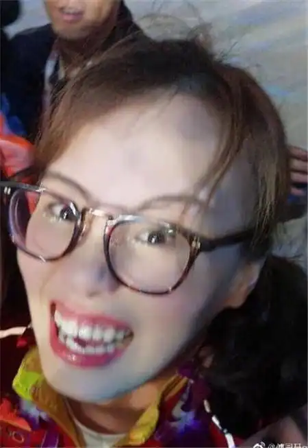  傅园慧因自虐上热搜傅爸撞脸岳云鹏,这一家人好有爱