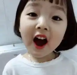 表情包最火的小女孩