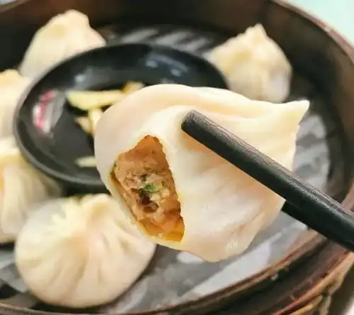  藏在东山口附近的美食街充满老广味低至4元100元就能吃遍