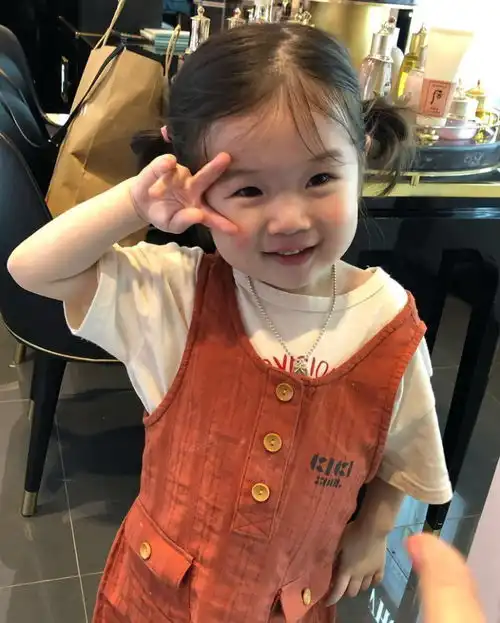  想你就是小熊伸懒腰的快乐