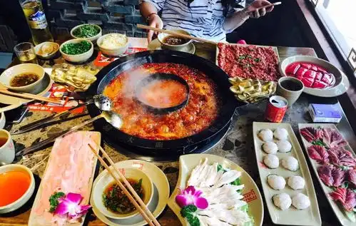  美食成都人辣到流泪,外地人辣到回老家的馆子你吃过几家
