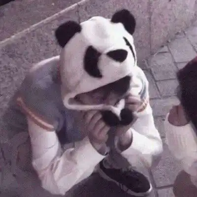  qq聊天,你发我想你了,若收到4个字,请让ta直接滚蛋