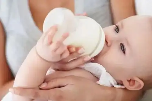  为何选择母乳喂养的宝宝,晚上更容易夜醒原因其实不难理解
