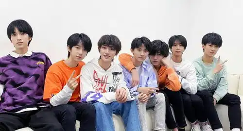 tfboys表情包我错了发给