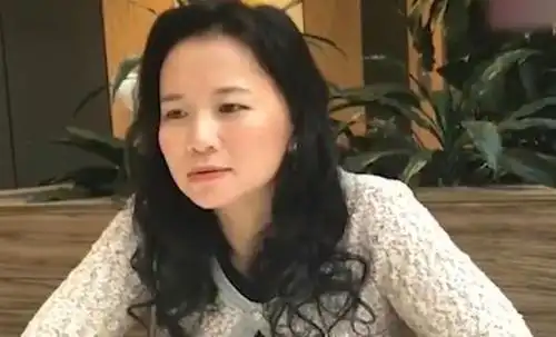  央视主持成蕾,卧底20年,因一个表情泄露间谍身份,结局大快人心
